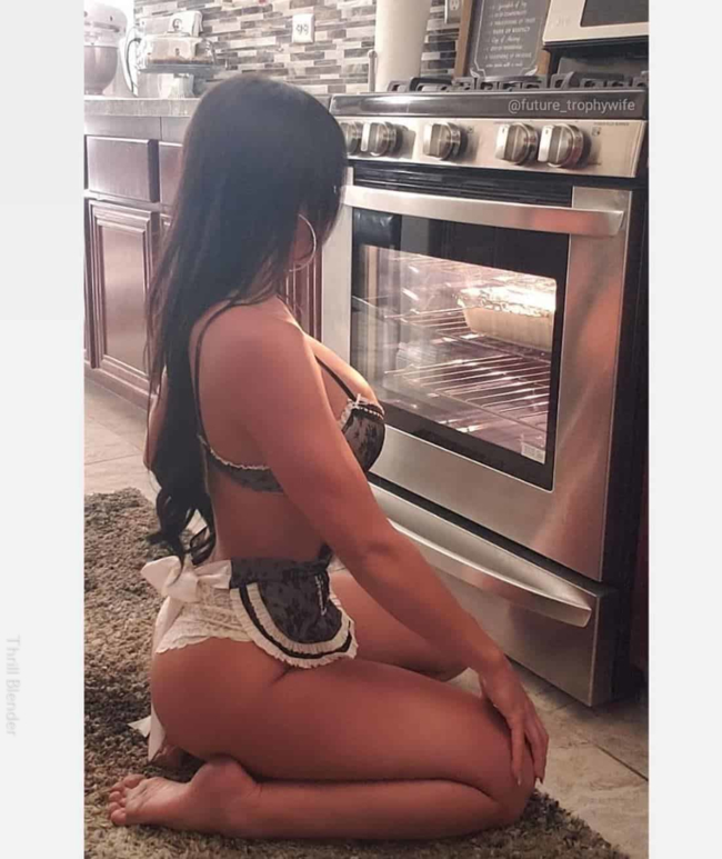 42 Hot Girls Cooking 10