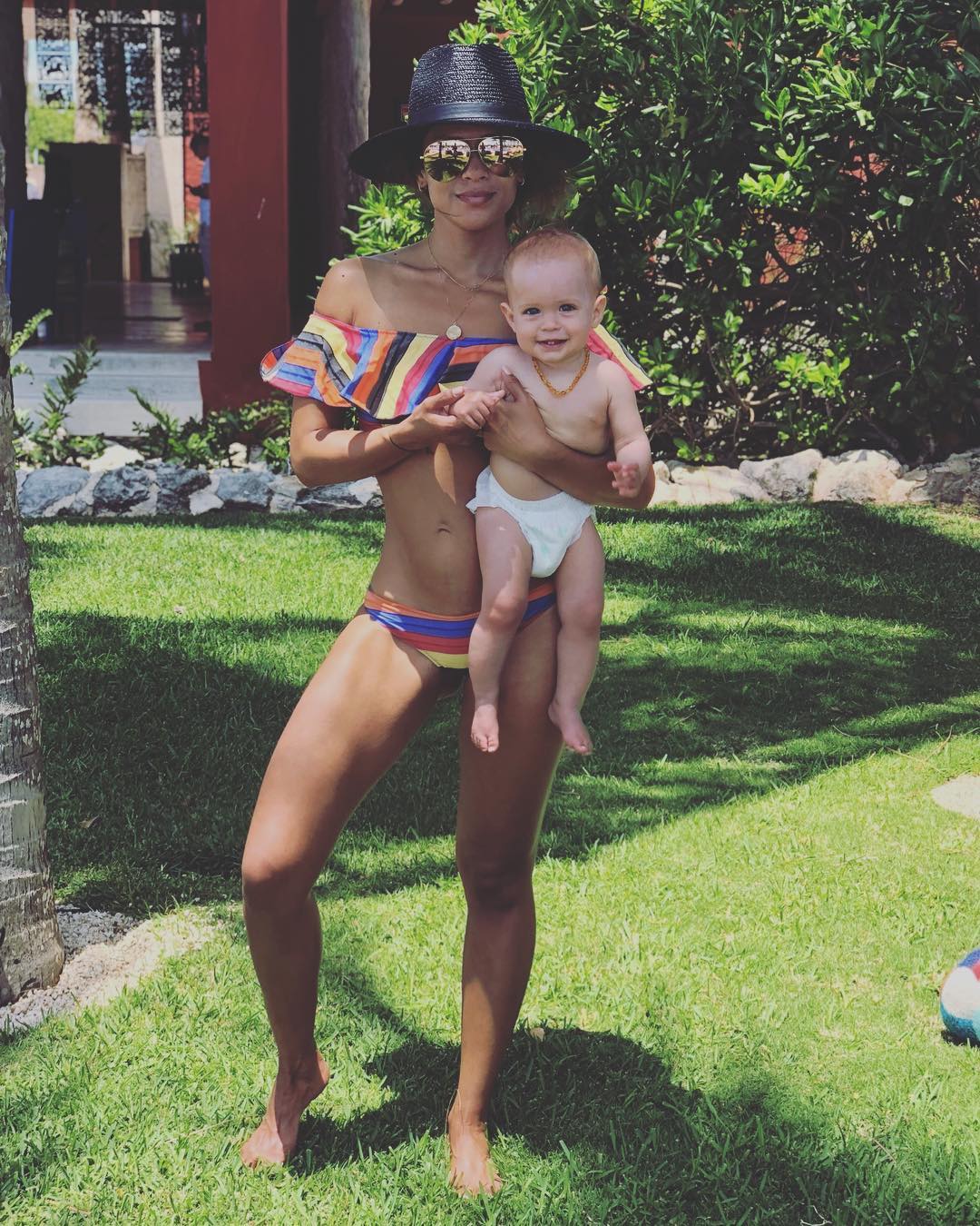 Lesley-Ann Brandt with Children