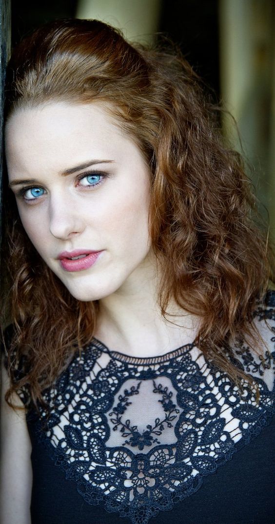 Rachel Brosnahan Sexy Eyes