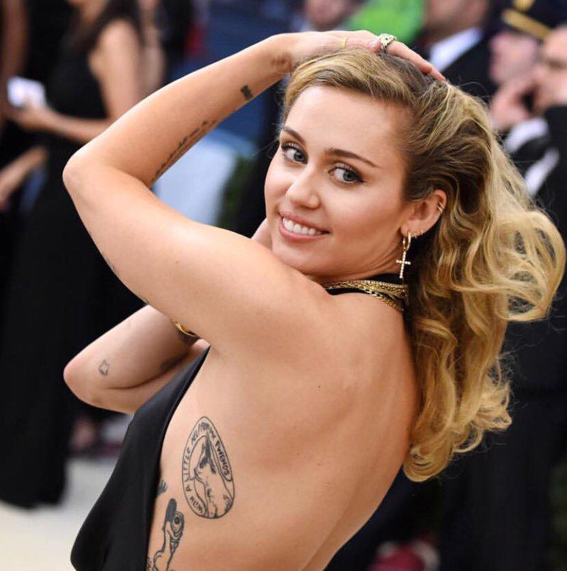 60 Sexy and Hot Miley Cyrus Pictures – Bikini, Ass, Boobs 47