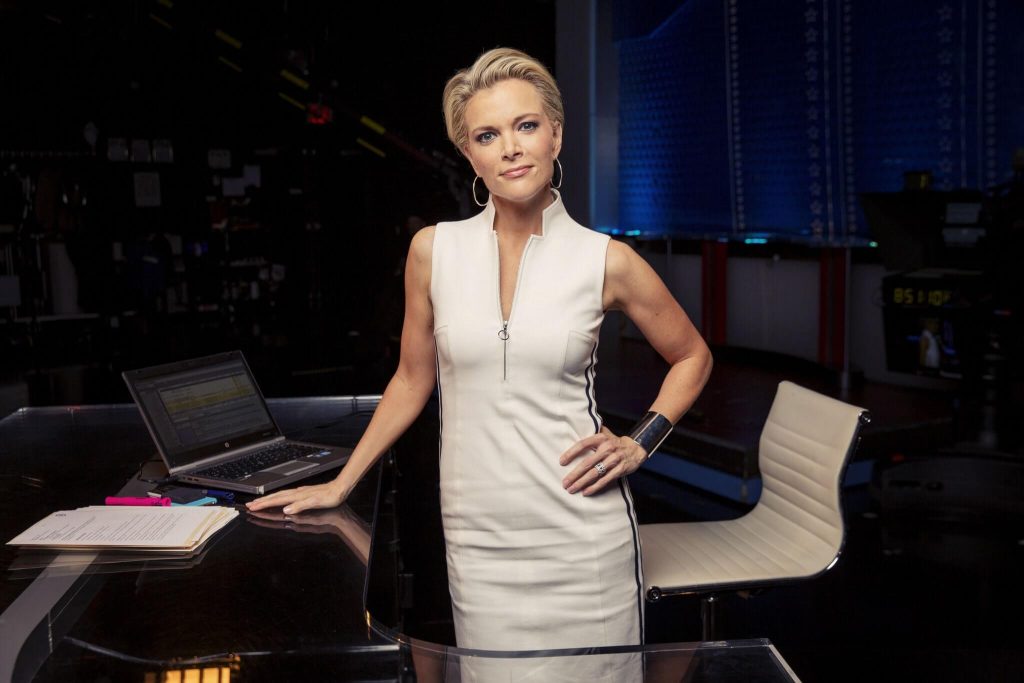 46 Sexy and Hot Megyn Kelly Pictures – Bikini, Ass, Boobs 36