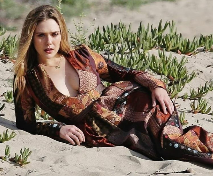 60 Sexy and Hot of Elizabeth Olsen Pictures – Bikini, Ass, Boobs 52