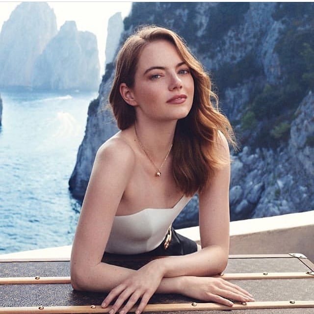 60 Sexy and Hot of Emma Stone Pictures – Bikini, Ass, Boobs 16
