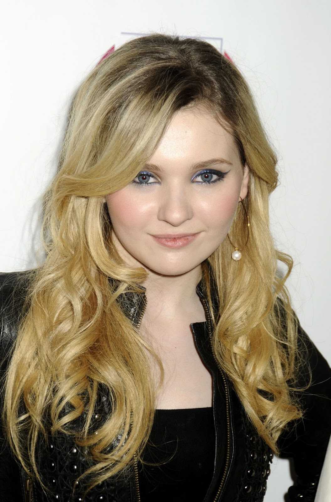 70+ Hot Pictures Of Abigail Breslin Are Epitome Of Sexiness 2