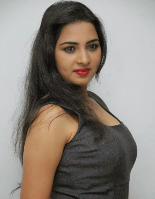 Actress Srushti Dange Hot Spicy Pictures 21