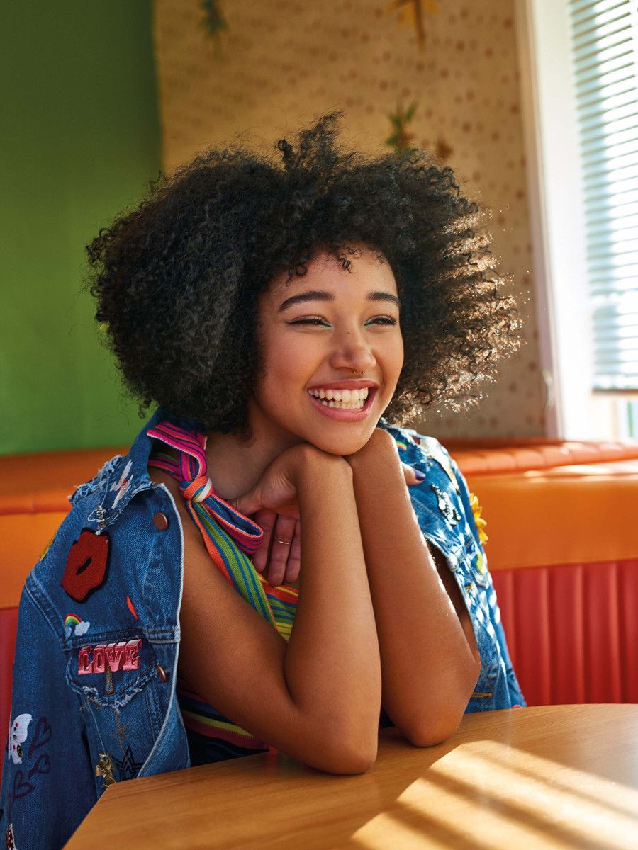 Amandla Stenberg hot