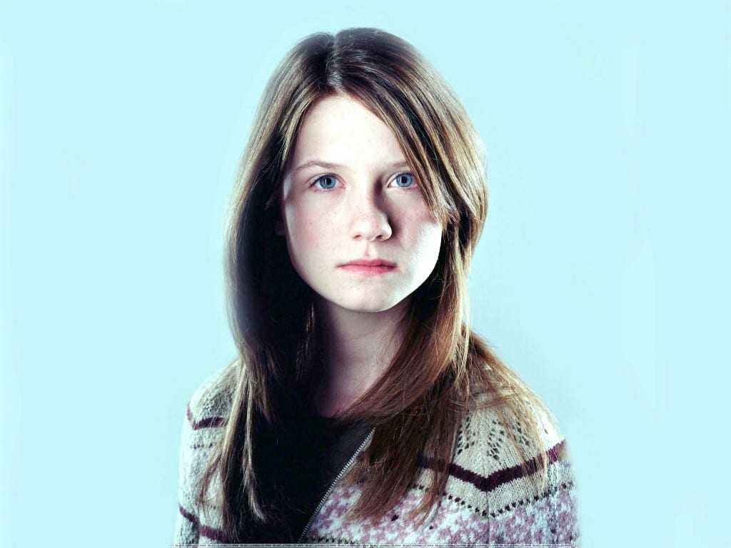 50 Bonnie Wright Nude Pictures Brings Together Style, Sassiness And Sexiness 631