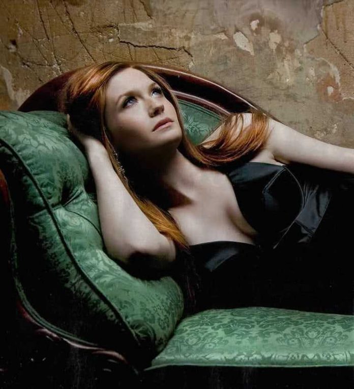 Sexy bonnie pictures wright Bonnie Wright. 
