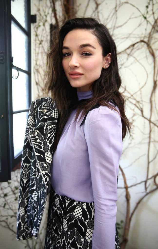 70+ Hot Pictures Of Crystal Reed That Are Sure To Make You Her Biggest Fan 10