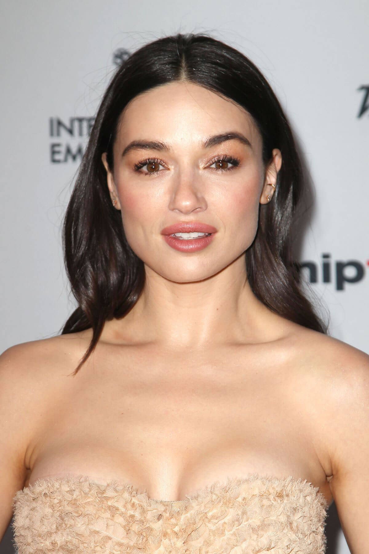 Crystal Reed sexy women photo