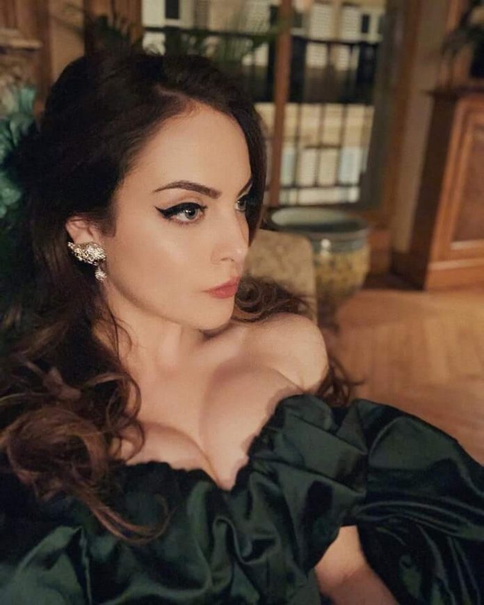 51 Elizabeth Gillies Nude Pictures Make Her A Wondrous Thing 31