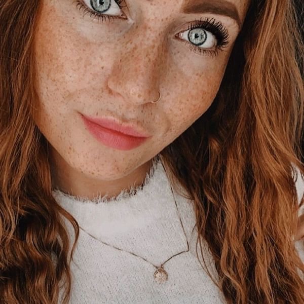 32 Hot Girls With Freckles 16
