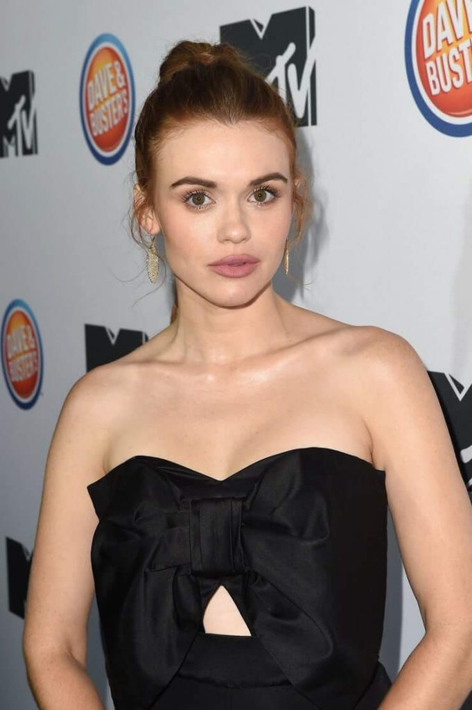 50 Holland Roden Nude Pictures That Make Her A Symbol Of Greatness 17