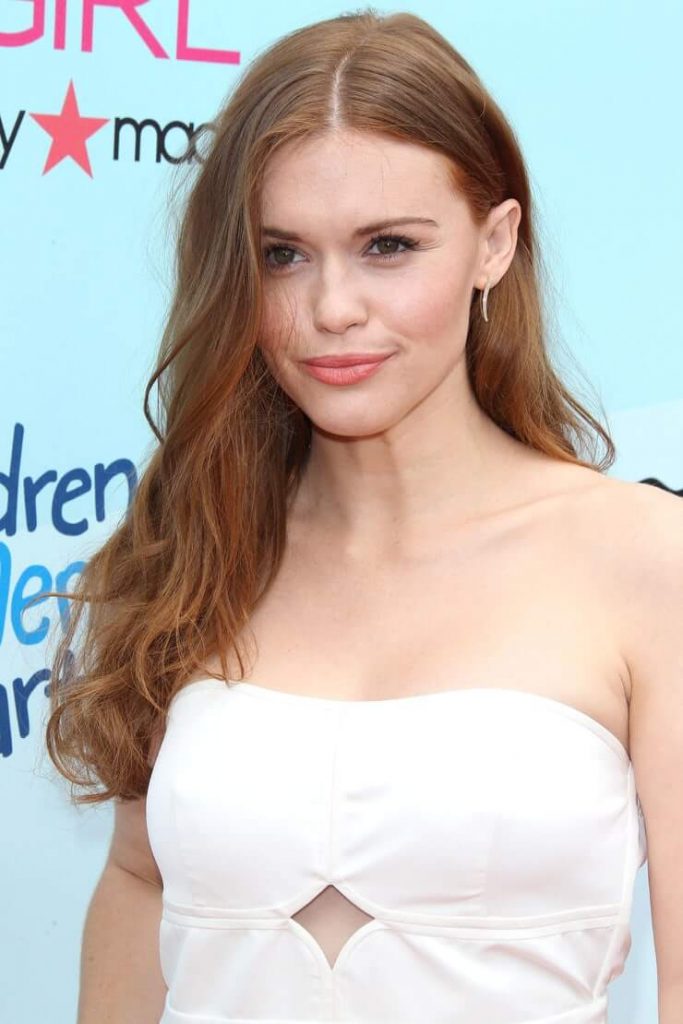 50 Holland Roden Nude Pictures That Make Her A Symbol Of Greatness 16