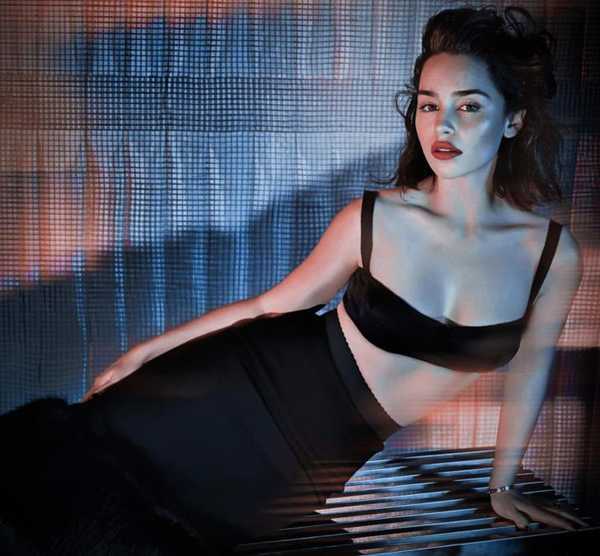 58 Sexy and Hot of Emilia Clarke Pictures – Bikini, Ass, Boobs 327