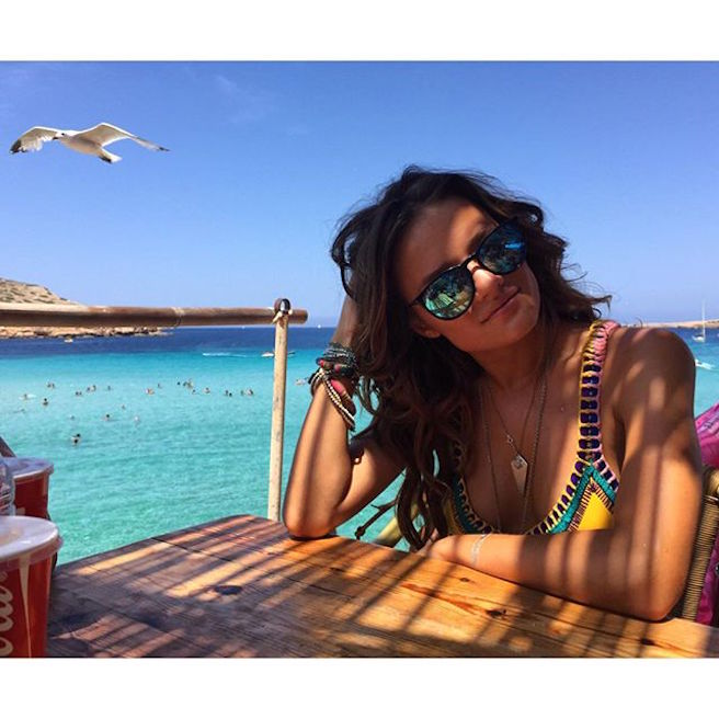 Jessica Lee Buchanan-Instagirl-Instagram-Sexy-Jolie-Fille-Bombe-Brune-Yeux-Bleus-Afrique du Sud-Cape Town-Mannequin-Femme-Sport-Ice-Model-Management-Bikini-effronte-04