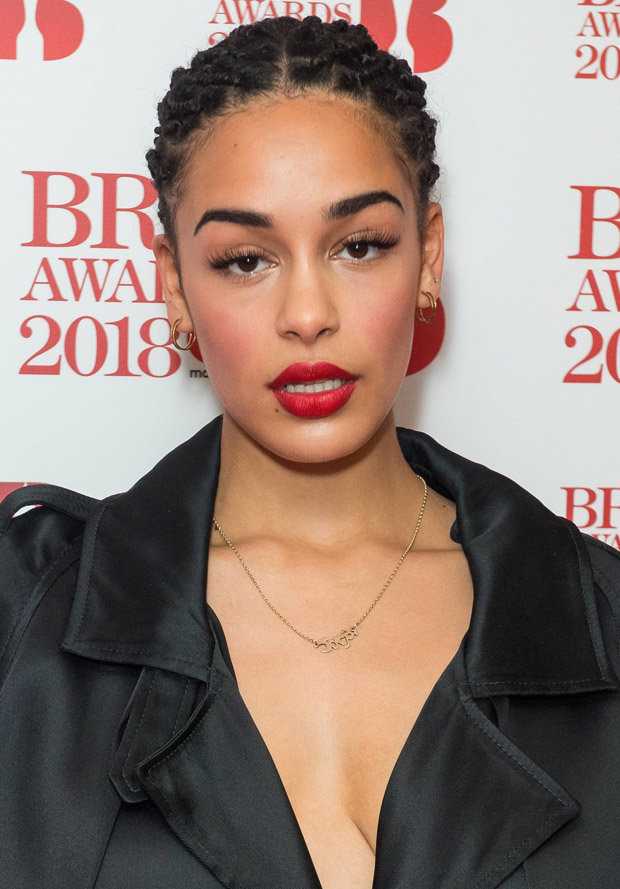 70+ Hot Pictures Of Jorja Smith Which Will Make Your Day 6