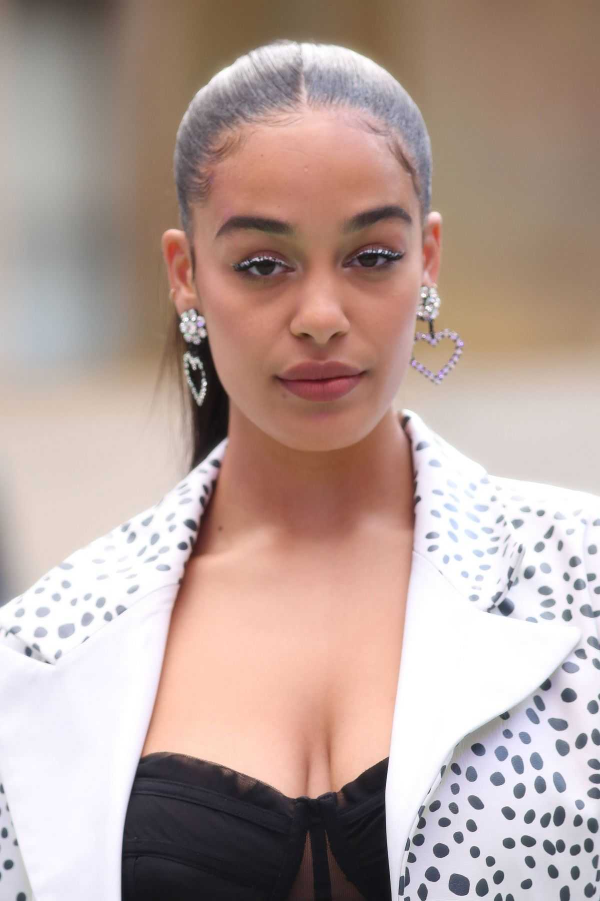 70+ Hot Pictures Of Jorja Smith Which Will Make Your Day 7