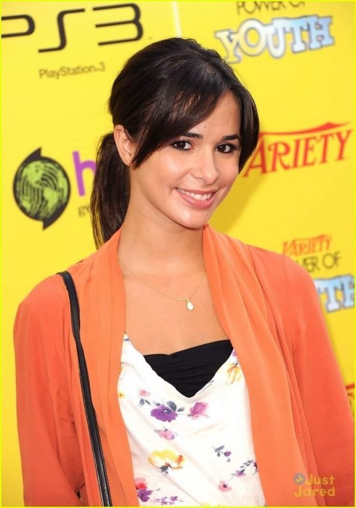 49 Josie Loren Nude Pictures Which Are Sure To Keep You Charmed With Her Charisma 34