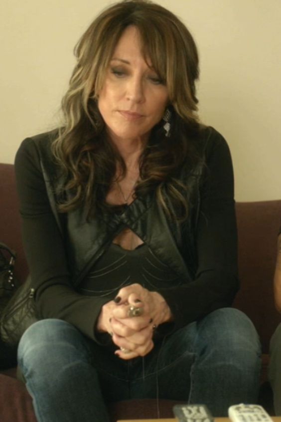 Katey Sagal sexy hai