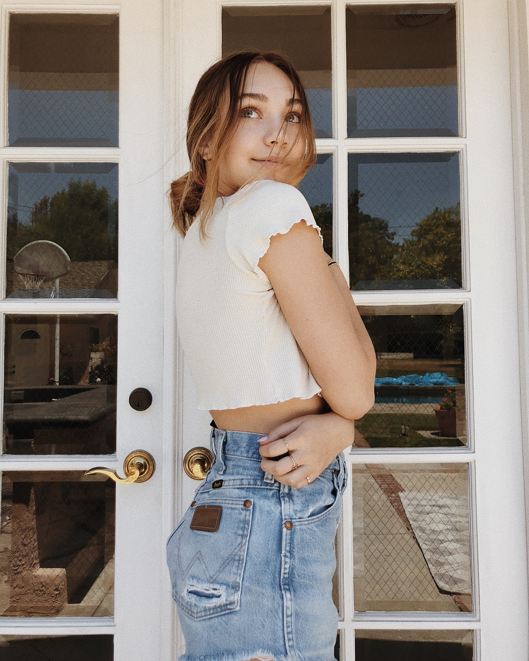 Maddie Ziegler Hot in Jeans