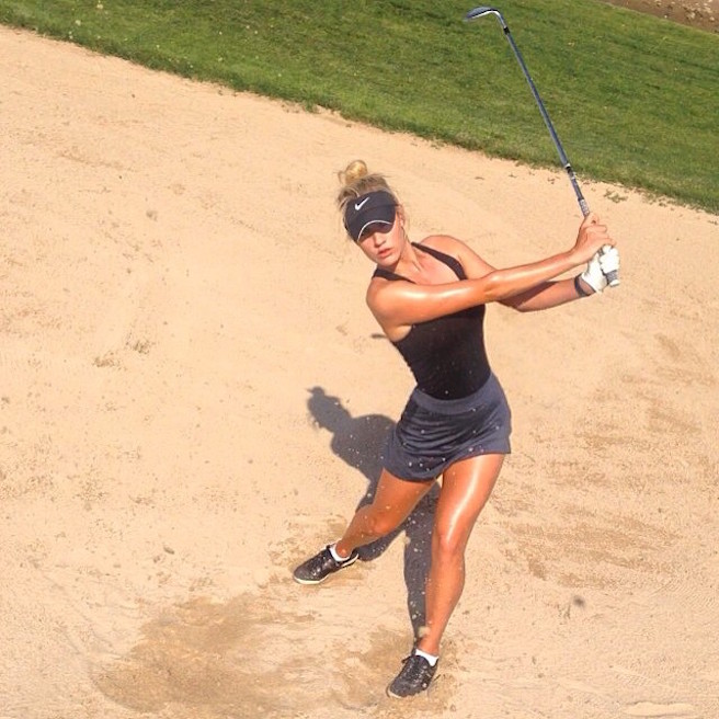 Paige-Spiranac-Instagirl-Instagram-Sexy-Jolie-Canon-Fille-Femme-Blonde-Golf-LPGA-Golfeuse-Fitness-mannequin-swing-effronte-15