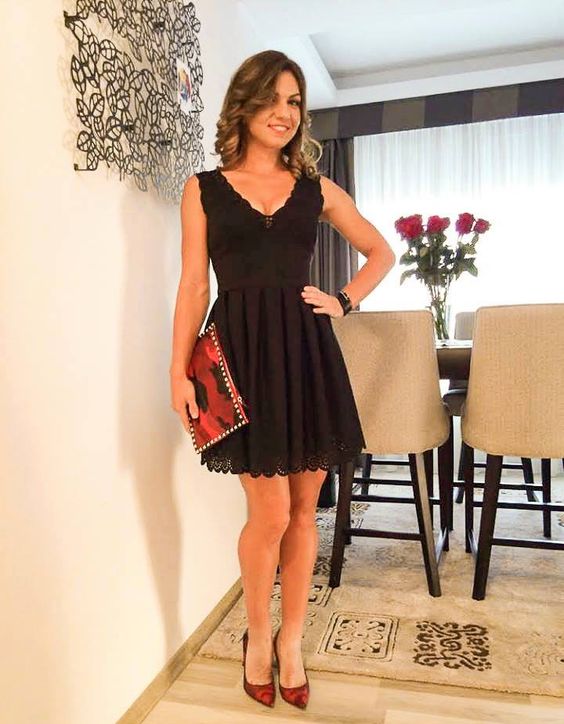 Simona Halep awesome black dress