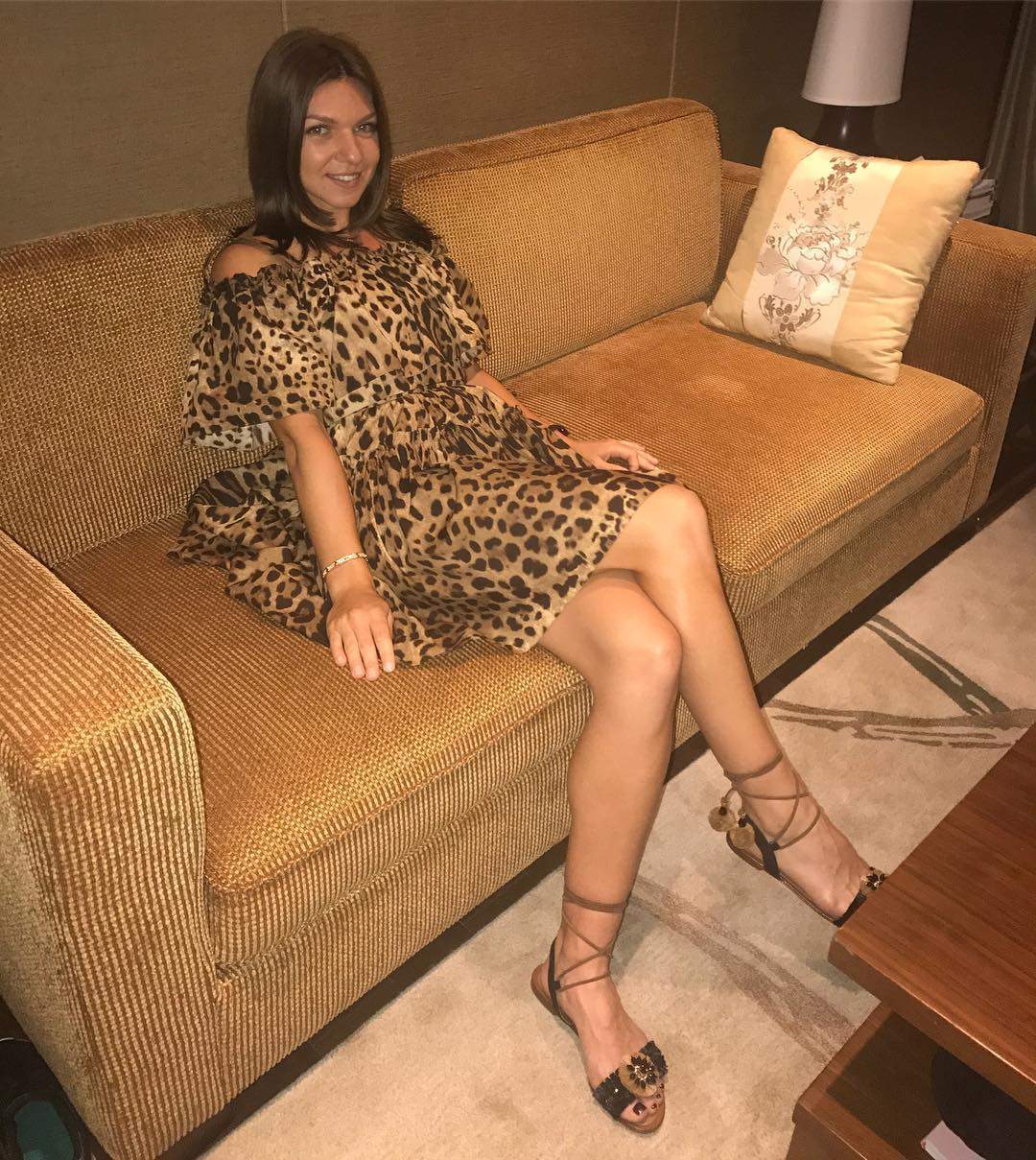 Simona Halep sexy legs