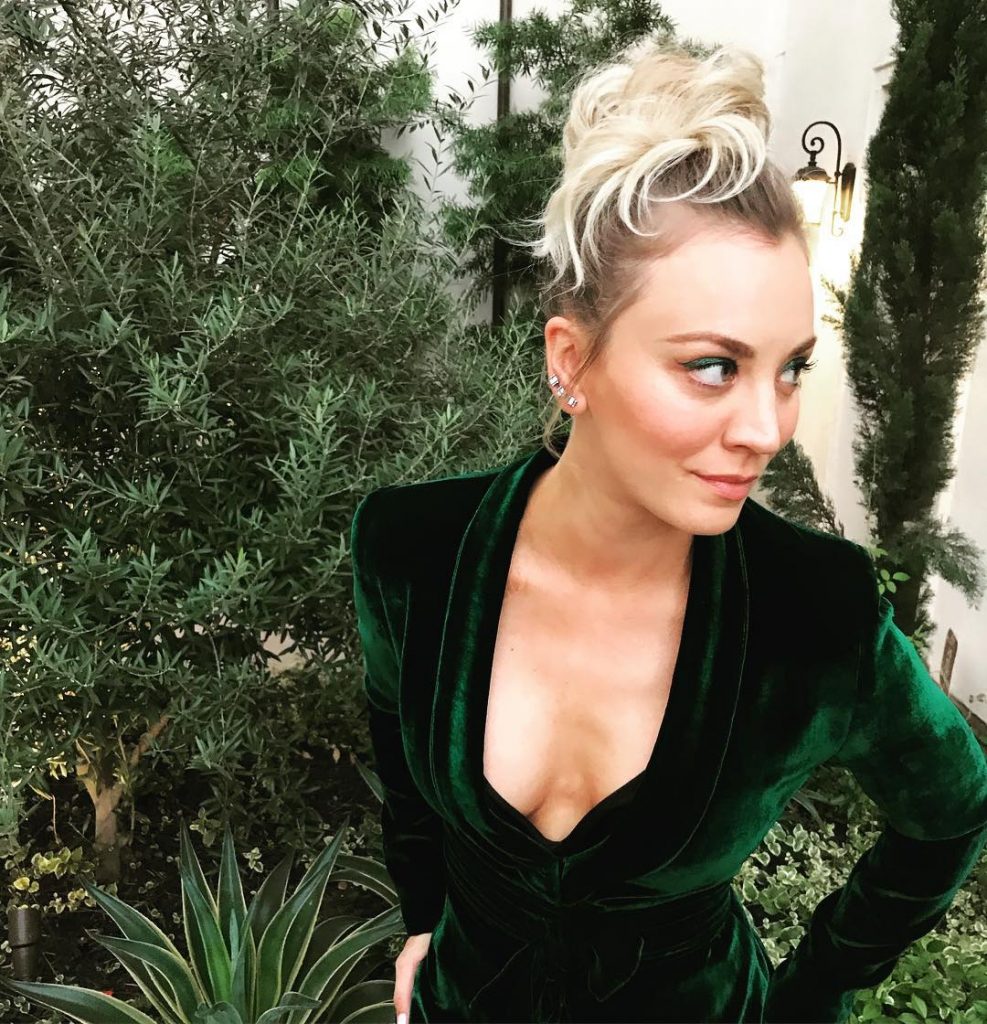 53 Sexy and Hot Kaley Cuoco Pictures – Bikini, Ass, Boobs 100