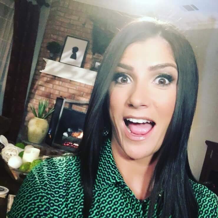 70+ Hot Pictures Of Dana Loesch Are So Damn Sexy That We Don’t Deserve Her 17