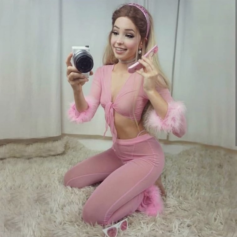 50 Sexy And Hot Belle Delphine Pictures - Bikini, Ass, Boobs
