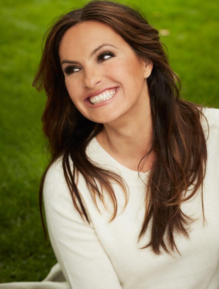 70+ Hot Pictures Of Mariska Hargitay Are Too Damn Hot For Even Her Fans 28