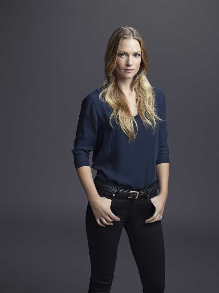70+ Hot Pictures Of A.J Cook From Criminal Minds Will Make You Day 2