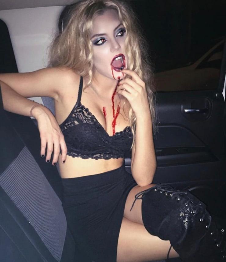 70+ Hot Pictures Of Alissa Violet Which Prove She Is The Sexiest Woman On The Planet 11