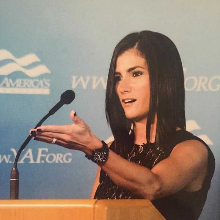 70+ Hot Pictures Of Dana Loesch Are So Damn Sexy That We Don’t Deserve Her 2