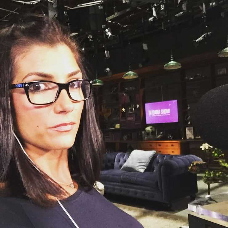 70+ Hot Pictures Of Dana Loesch Are So Damn Sexy That We Don’t Deserve Her 5