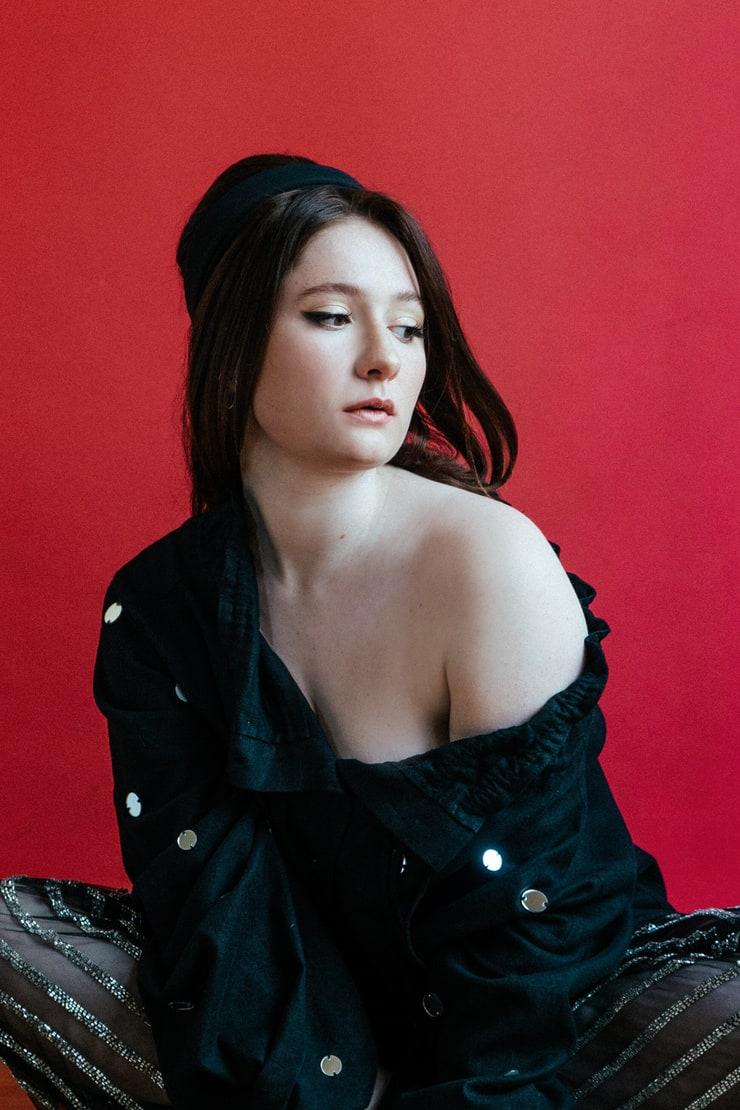70+ Hot Pictures Of Emma Kenney From Shameless 77