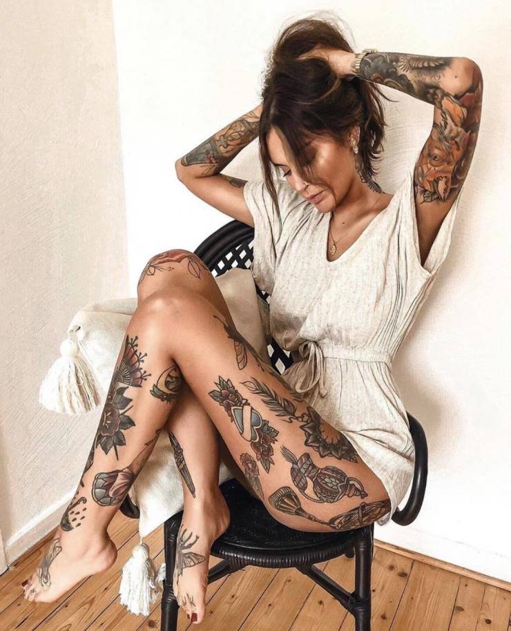 50+ Hot And Hardcore Tattooed Girls 38