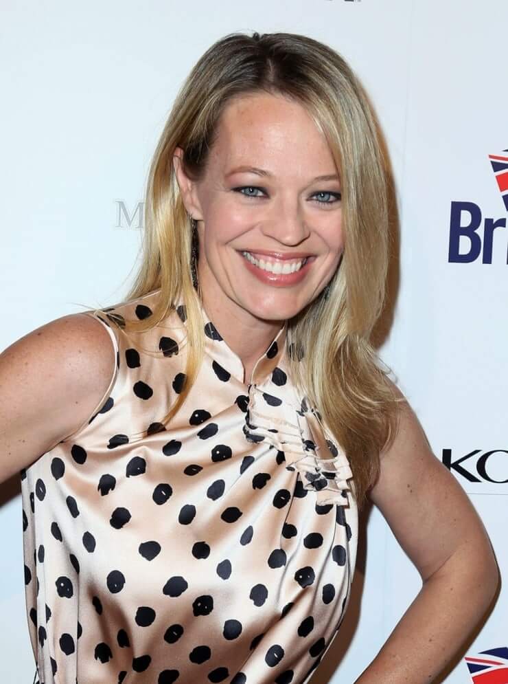 61 Sexy Jeri Ryan Boobs Pictures Which Will Make You Slobber For Her 27