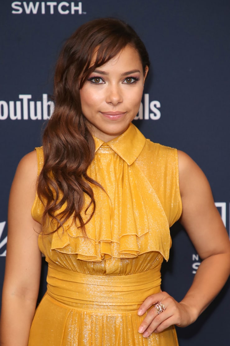 70+ Hot Pictures Of Jessica Parker Kennedy Which Will Make Your Day A Win 7