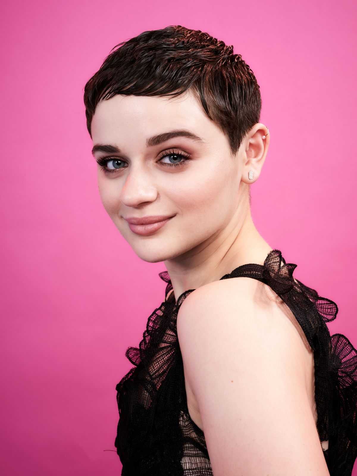 70+ Hot And Sexy Pictures Of Joey King Exposes Her Curvy Body 5