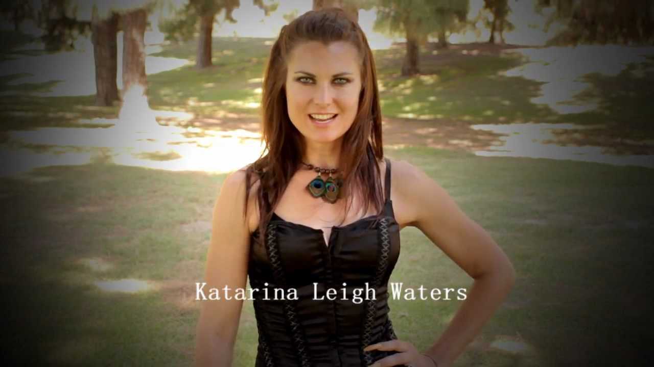 61 Sexy Katrina Waters Boobs Pictures Which Will Cause You To Surrender To Her Inexplicable Beauty 15