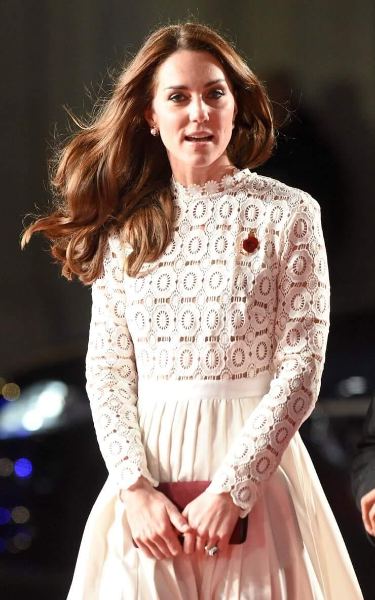 61 Sexy Kate Middleton Boobs Pictures Which Will Make You Feel All Excited And Enticed 6