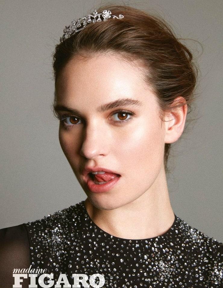 70+ Hot And Sexy Lily James Pictures Are Like Heaven On Earth 13