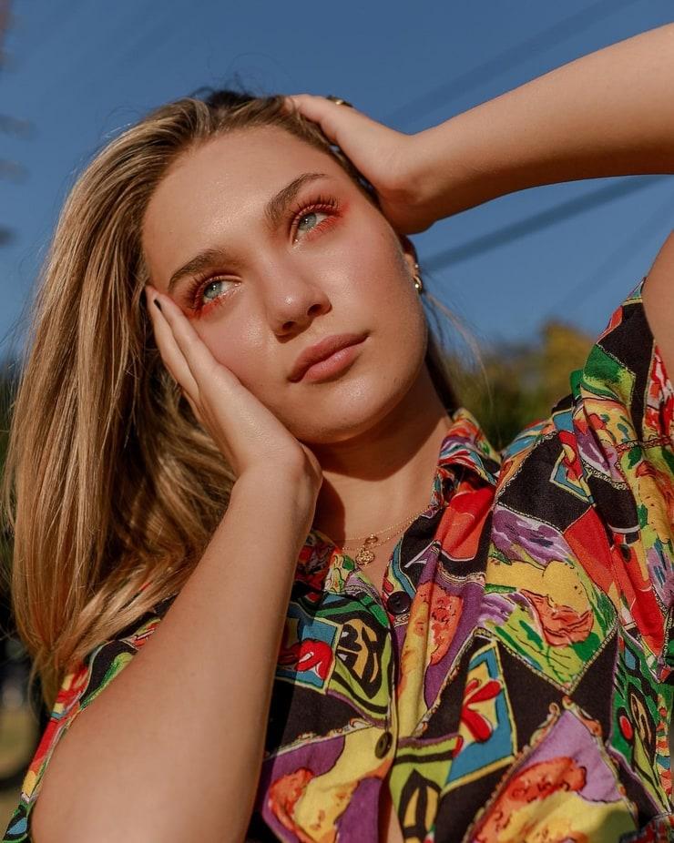 70+ Hot Pictures Of Maddie Ziegler Prove That She Is As Sexy As Can Be 18