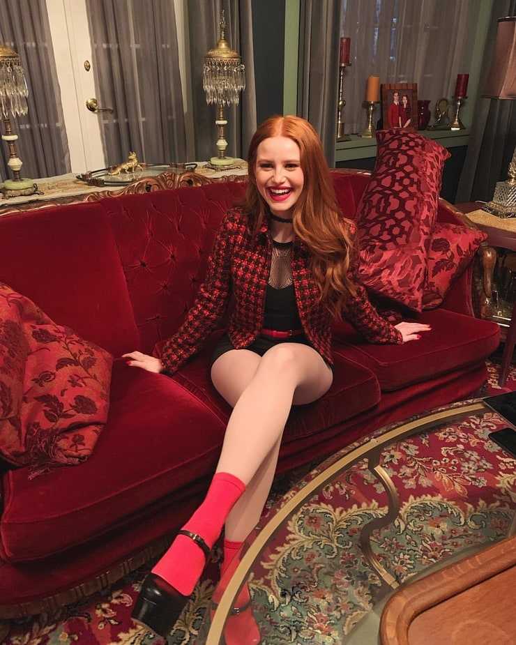 70+ Hot Pictures of Madelaine Petsch From Riverdale 13