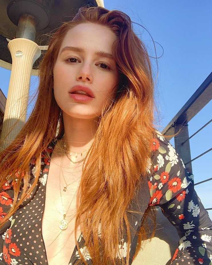 70+ Hot Pictures of Madelaine Petsch From Riverdale 16