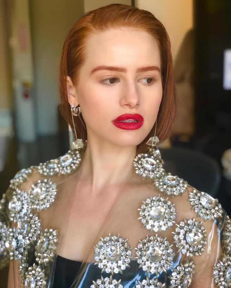 70+ Hot Pictures of Madelaine Petsch From Riverdale 10