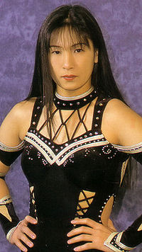 manami toyota hot cleavage