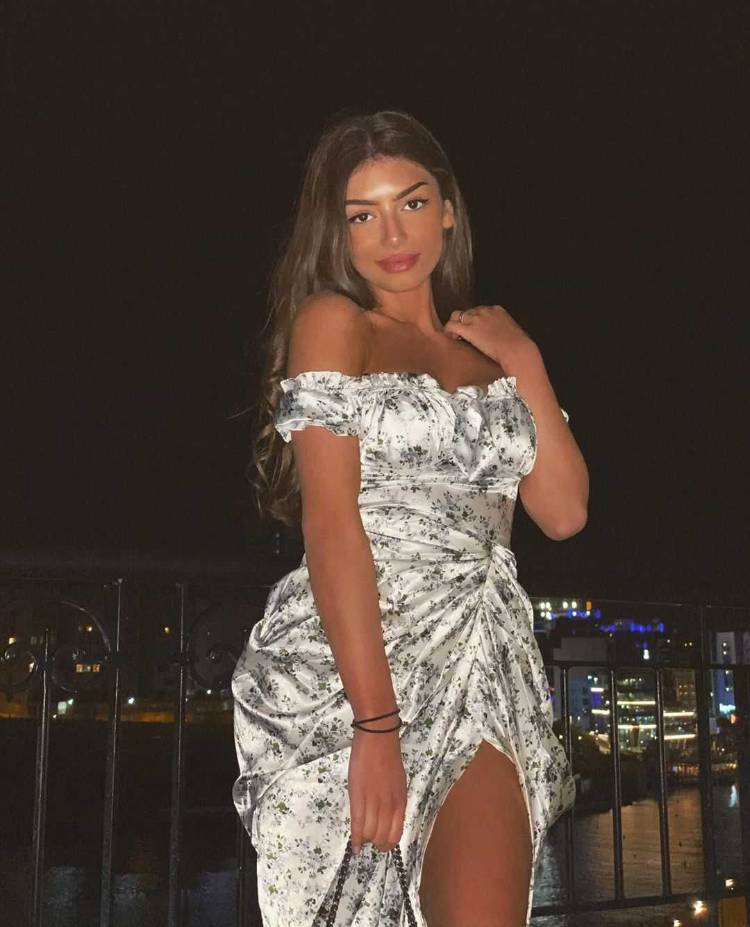 70+ Hot Pictures Of Mimi Keene That Are Sure To Keep You On The Edge Of Your Seat 10